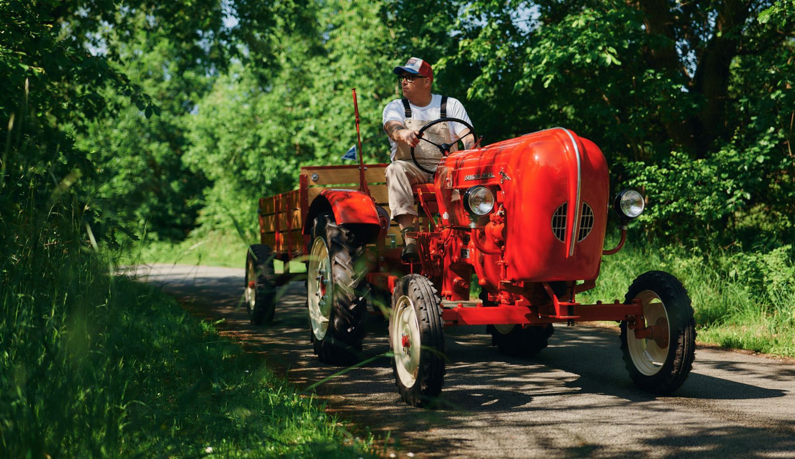 Den Porsche Junior erwarb Jakobsen zum Spaß an der klassischen Technik.